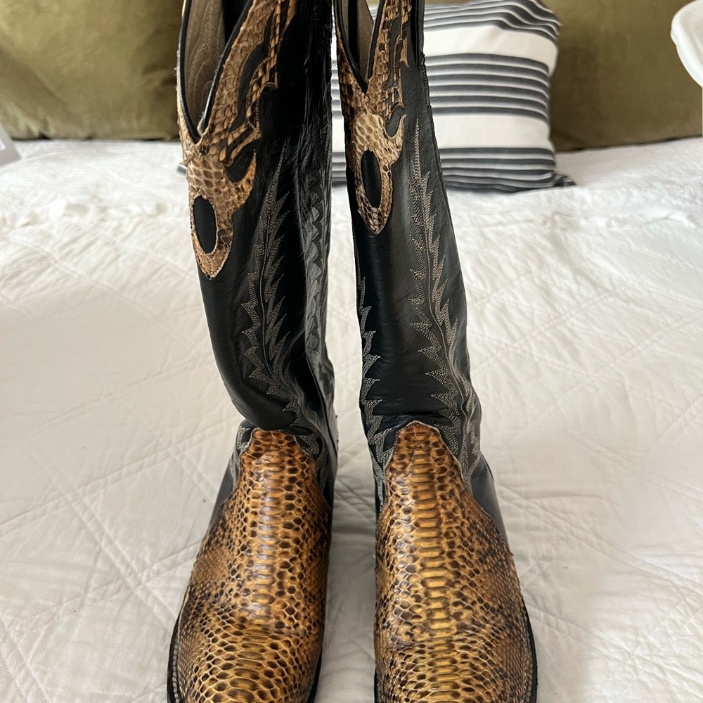 Black and Brown Western Cowboy Boots